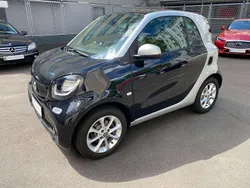 Schwarz Gebraucht 2017 Smart ForTwo Coupé Passion Kleinwagen | 12.290 € (Fairer Preis)