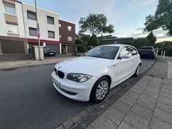 Weiß Gebraucht 2008 BMW 118 Coupé Coupé | 5.500 €