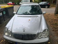 Silber Gebraucht 2002 Mercedes C220 Limousine | 1.850 € (Fairer Preis)