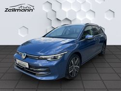 Blau Gebraucht 2024 VW Golf VIII Style Kombi | 33.840 € (Teuer)