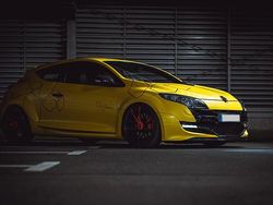 Gelb Gebraucht 2012 Renault Mégane III Trophy Coupé | 27.950 €