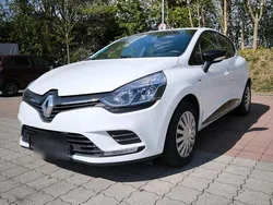 Weiß Gebraucht 2018 Renault Clio IV LIMITED Limousine | 5.900 €