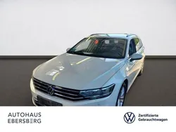 Weiß Gebraucht 2022 VW Passat Business Kombi | 19.500 € (Fairer Preis)