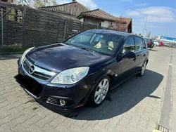 Blau Gebraucht 2006 Opel Signum Kombi | 1.600 € (Etwas zu teuer)