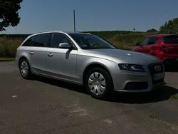 Silber Gebraucht 2009 Audi A4 Attraction Kombi | 6.000 € (Guter Preis)
