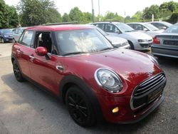 Rot Gebraucht 2016 Mini ONE Kleinwagen | 10.850 € (Guter Preis)