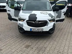 Weiß Gebraucht 2021 Opel Combo Van / Kleinbus | 11.000 € (Guter Preis)