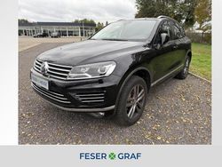 Deep black perleffekt Gebraucht 2017 VW Touareg R SUV | 27.950 € (Fairer Preis)