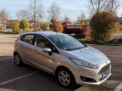 Silber Gebraucht 2015 Ford Fiesta Kleinwagen | 7.900 € (Fairer Preis)