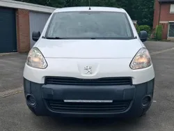 Weiß Gebraucht 2013 Peugeot Partner Van / Kleinbus | 3.300 € (Fairer Preis)