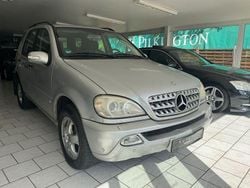 Silber Gebraucht 2003 Mercedes ML270 SUV | 3.999 € (Fairer Preis)