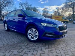Blau Gebraucht 2020 Skoda Octavia Ambition Kombi | 10.499 €
