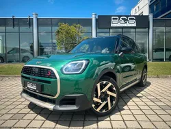 Grün Gebraucht 2025 Mini Countryman Favoured SUV | 46.990 € (Guter Preis)