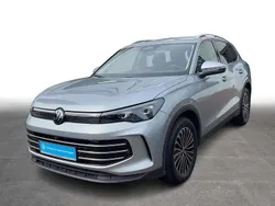 Oyster silver metallic Gebraucht 2025 VW Tiguan Elegance SUV | 39.930 € (Fairer Preis)