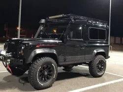 Schwarz Gebraucht 2007 Land Rover Defender SUV | 29.500 € (Teuer)