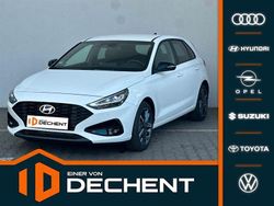 Weiß Gebraucht 2024 Hyundai i30 Advantage Limousine | 20.919 € (Fairer Preis)