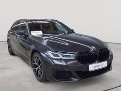 Sophistograu brillanteffekt metallic Gebraucht 2022 BMW 520 M Sport Kombi | 32.290 € (Guter Preis)