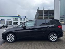 Schwarz Gebraucht 2018 BMW 220 Gran Tourer Sport Line Van / Kleinbus | 14.490 € (Superpreis)