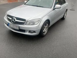 Silber Gebraucht 2007 Mercedes C200 Limousine | 6.900 €