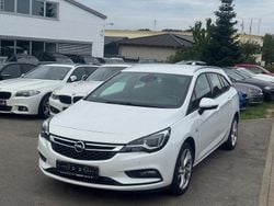 Weiß Gebraucht 2018 Opel Astra Dynamic Kombi | 8.499 € (Guter Preis)