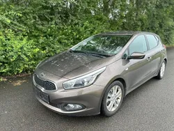 Braun Gebraucht 2013 Kia Ceed Limousine | 7.900 € (Fairer Preis)