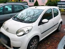 Weiß Gebraucht 2014 Citroën C1 Kleinwagen | 2.100 € (Fairer Preis)