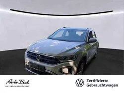 Grau (ascotgrau) Gebraucht 2022 VW T-Roc Life SUV | 18.480 € (Fairer Preis)
