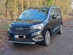 Schwarz Gebraucht 2024 Opel Combo-e Life Ultimate Van / Kleinbus | 21.400 € (Superpreis)