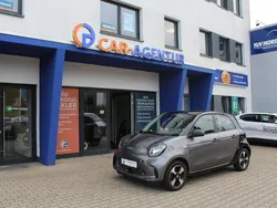 Schwarz Gebraucht 2020 Smart ForFour Electric Drive Limousine | 7.950 € (Fairer Preis)