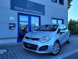Brilliantsilber met. Gebraucht 2012 Kia Rio 2 Kleinwagen | 3.450 € (Guter Preis)