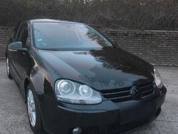 Schwarz Gebraucht 2005 VW Golf V Kleinwagen | 1.200 € (Superpreis)