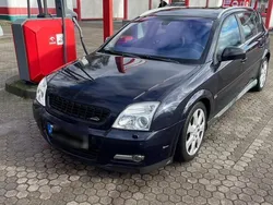 Blau Gebraucht 2003 Opel Signum Kombi | 1.500 €
