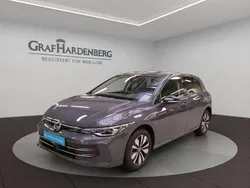 Grau Gebraucht 2025 VW Golf VIII Goal Limousine | 30.930 € (Guter Preis)