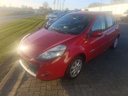 Hellrot Gebraucht 2012 Renault Clio IV Kleinwagen | 4.000 €