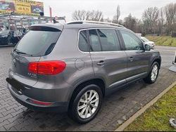 Grau Gebraucht 2012 VW Tiguan Sportline SUV | 9.300 € (Fairer Preis)