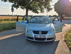 Silber Gebraucht 2007 VW Polo Trendline Limousine | 1.100 € (Superpreis)