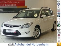 Creamy white Gebraucht 2012 Hyundai i30 Classic Kombi | 6.590 € (Fairer Preis)