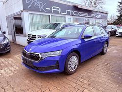 Blau Gebraucht 2025 Skoda Octavia Essence Kombi | 22.990 € (Superpreis)