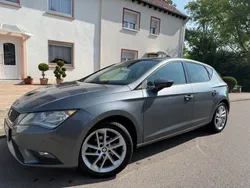 Grau Gebraucht 2013 Seat Leon Style Limousine | 4.500 €