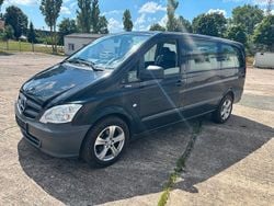 Schwarz Gebraucht 2012 Mercedes Viano Van / Kleinbus | 14.279 € (Fairer Preis)
