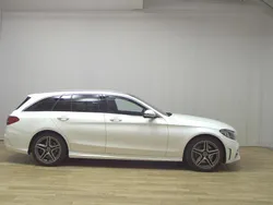 Weiss Gebraucht 2020 Mercedes C300 AMG line Kombi | 22.480 € (Superpreis)