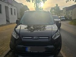 Schwarz Gebraucht 2018 Ford Grand Tourneo Connect Titanium Van / Kleinbus | 14.450 € (Fairer Preis)