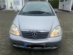 Grau Gebraucht 2000 Mercedes A140 Kleinwagen | 3.250 €