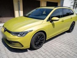 Gelb Gebraucht 2021 VW Golf VIII Life Kombi | 18.000 € (Fairer Preis)