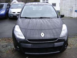 Schwarz Gebraucht 2012 Renault Clio IV Kleinwagen | 3.980 € (Etwas zu teuer)