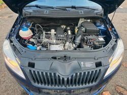 Blau Gebraucht 2010 Skoda Fabia Limousine | 3.500 €