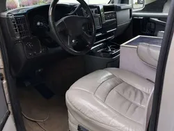 Silber Gebraucht 2006 Chevrolet Express Van | 36.800 €