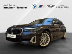 Sophistograu brillanteffekt Gebraucht 2022 BMW 530e Kombi | 34.881 € (Superpreis)