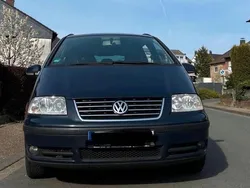 Blau Gebraucht 2009 VW Sharan Van / Kleinbus | 5.000 € (Etwas zu teuer)