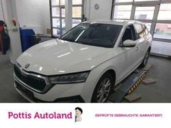 Weiss Gebraucht 2023 Skoda Octavia Style Kombi | 21.577 € (Guter Preis)